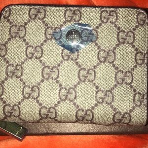 Gucci Small Zip Around Supreme Print Wallet